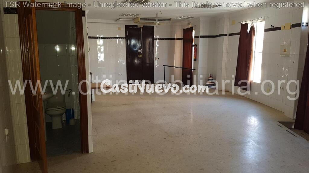 SE VENDE LOCAL COMERCIAL