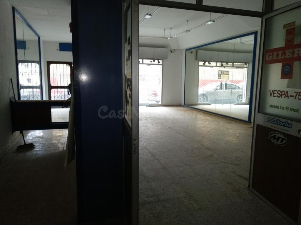 Local en venta en Huelva de 210 m2 - foto 3