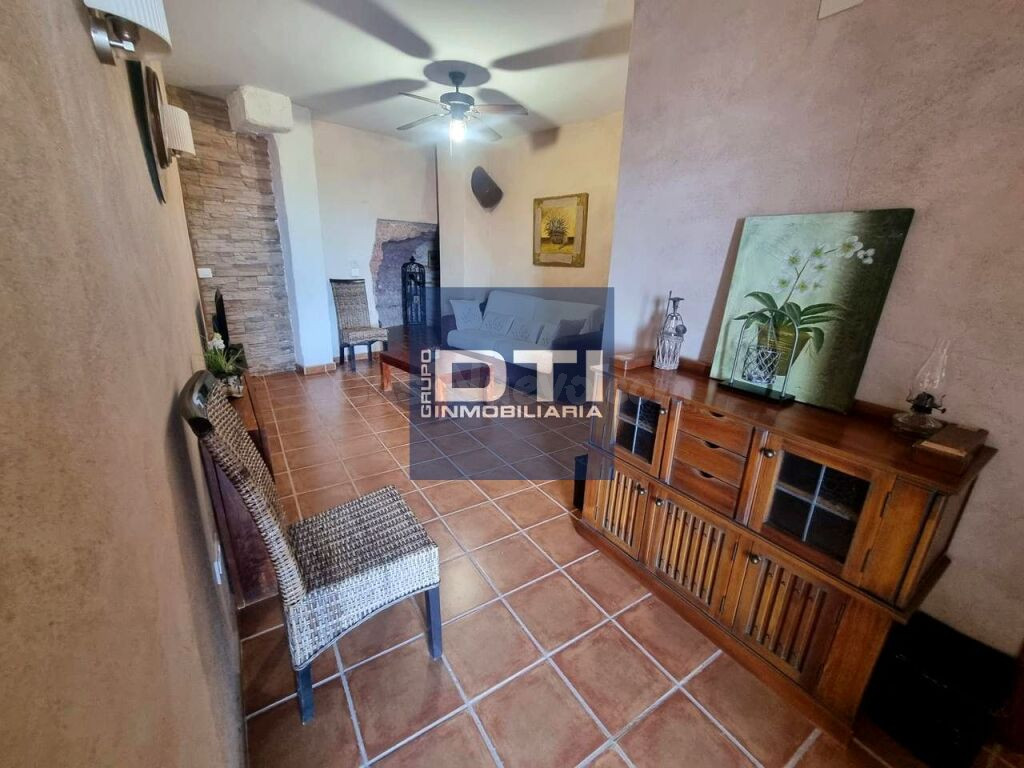 Casa en venta en Chinchilla de Montearagón con hidromasaje y - foto 3