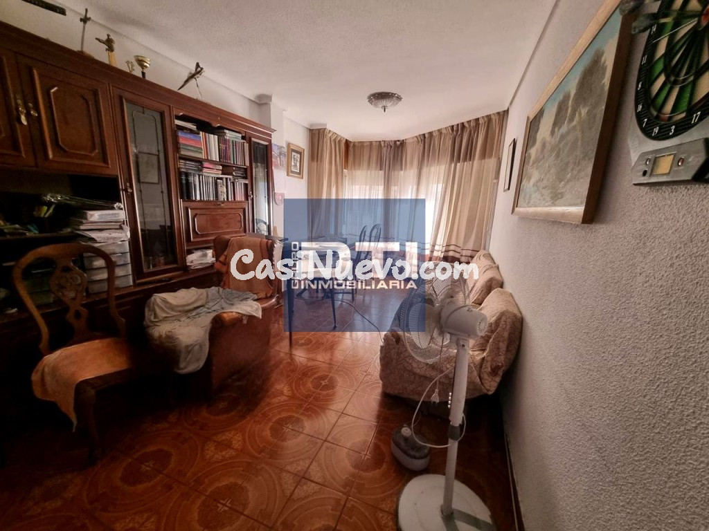 Amplio piso de 4 dormitorios con garaje al lado del Sanatorio del Rosario”