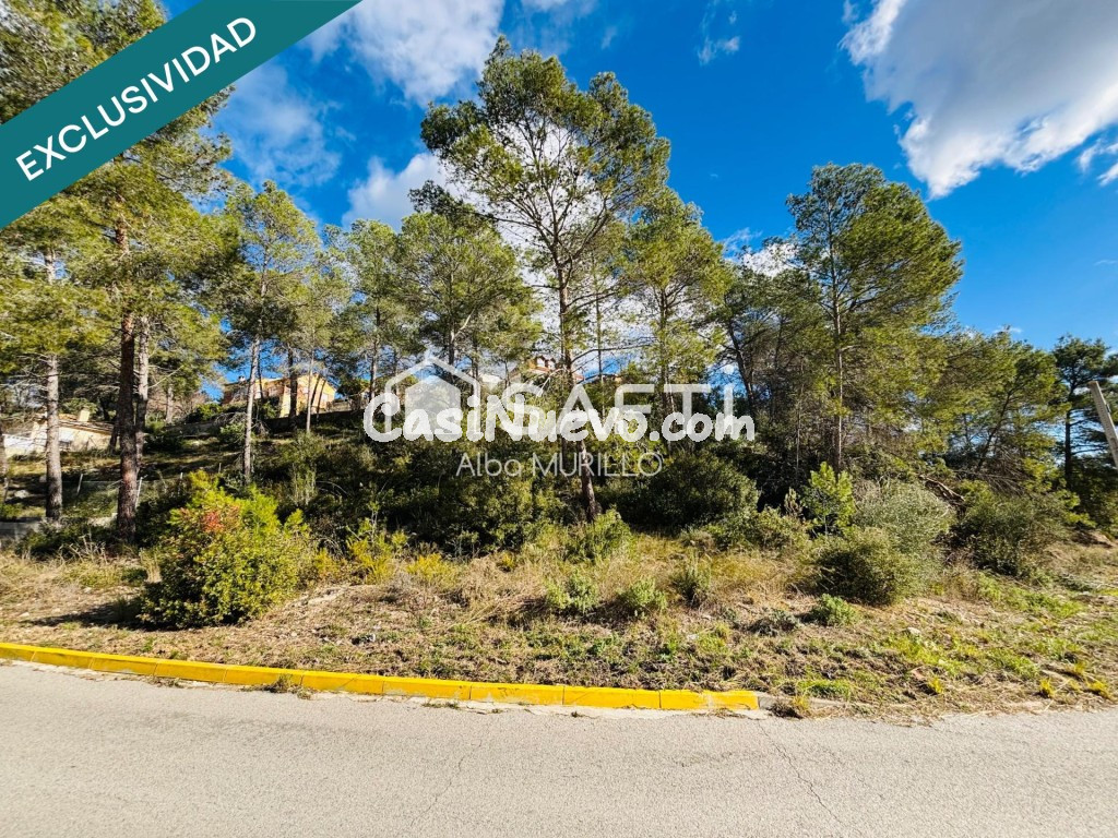 Parcela urbana en venta en Can Suria – Olivella