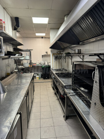 Local comercial en Venta en Sotogrande Cádiz - foto 2