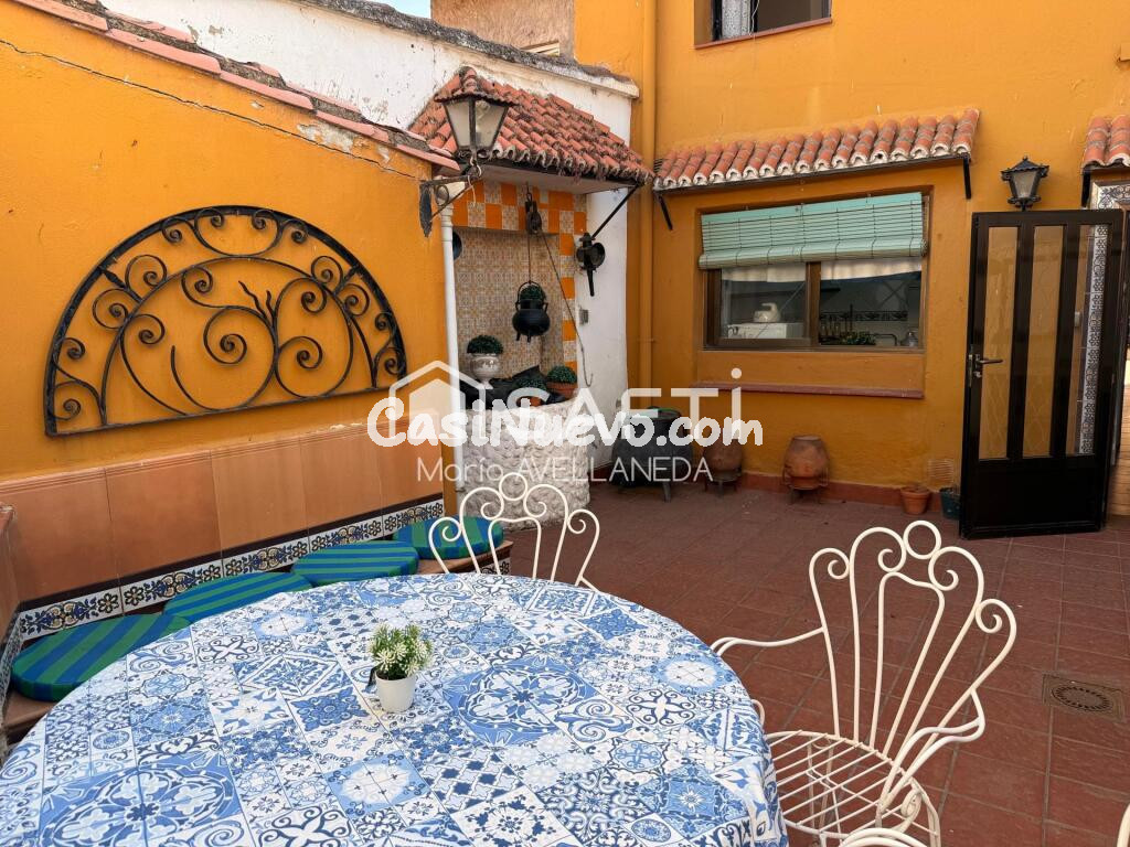 Casa de pueblo sin necesidad de reformas.