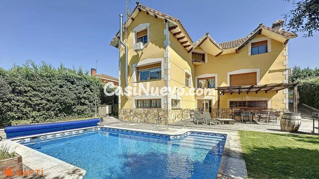 Casa de 4 habitaciones, piscina, bodega, garaje