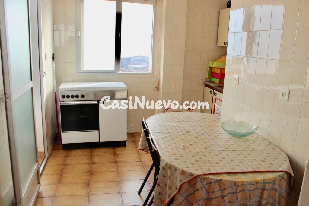 Casa de pueblo 4 habitaciones vista mar buen precio - no cobramos comisión a compradores.