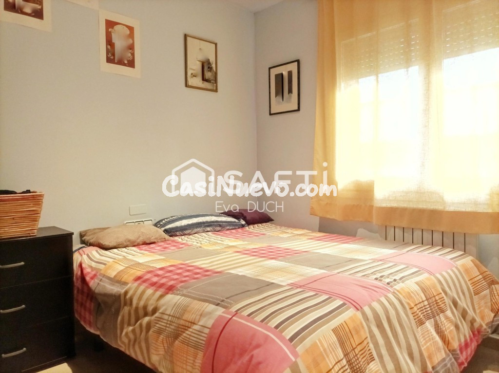 Espacio, luz y calma: una planta baja para vivirla de verdad en Castellfollit de la Roca.