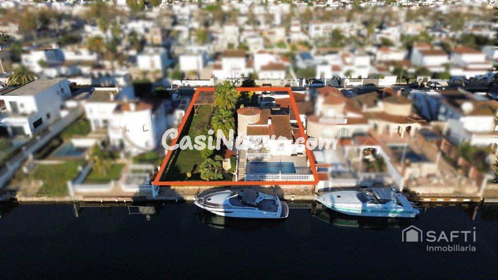 Casa con amarre privado en Empuriabrava