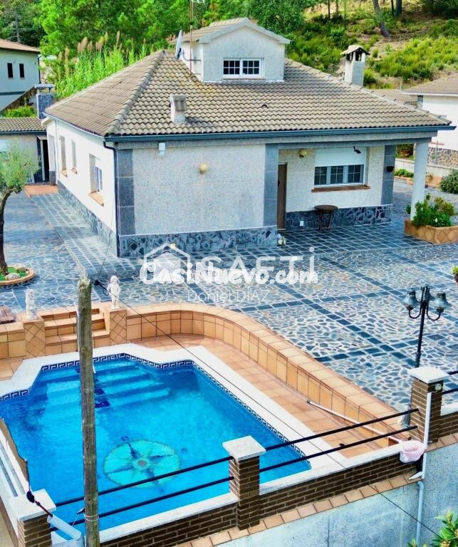 Espectacular Casa en Can fornica.