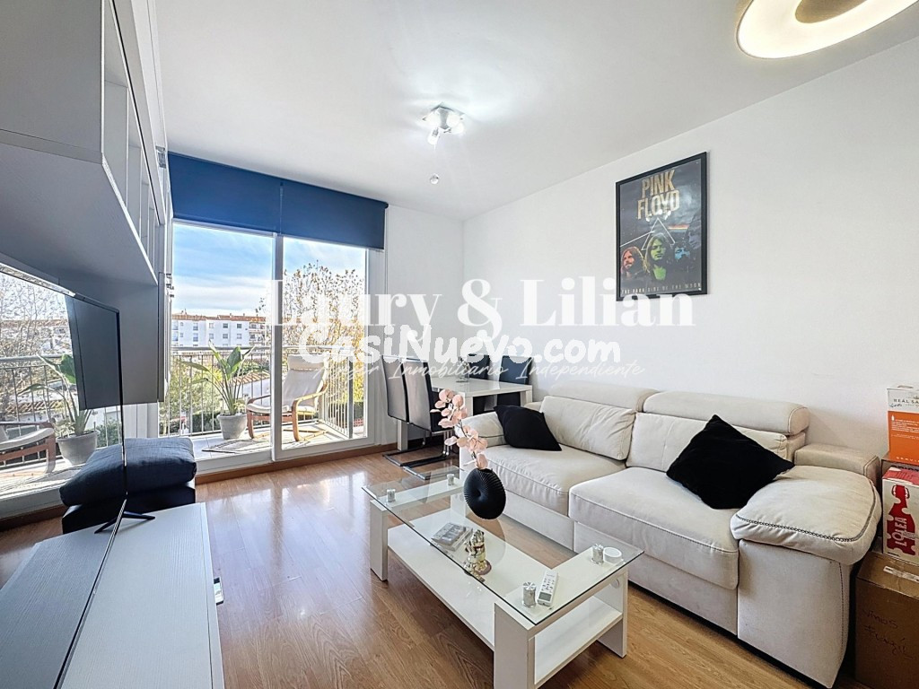 OPORTUNIDAD ÚNICA – Apartamento con parking, piscina y ascensor