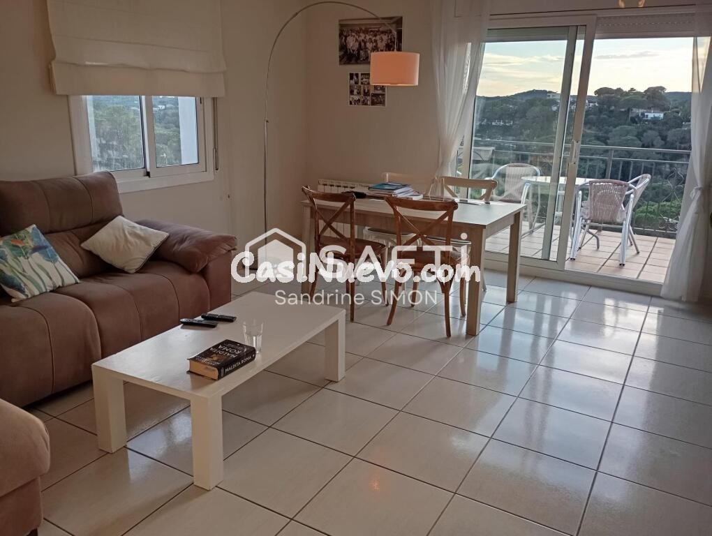 Casa con piscina y bonitas vistas despejadas y mar!