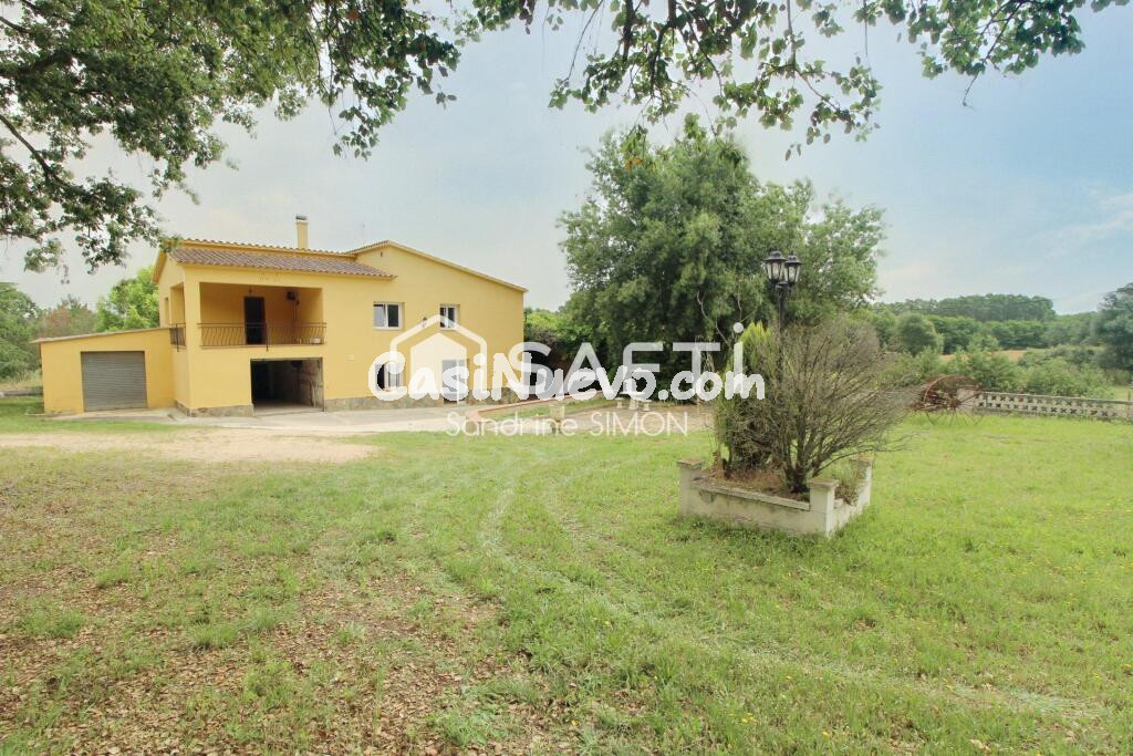 MASIA REFORMADA CON PARCELA DE 12.934M2