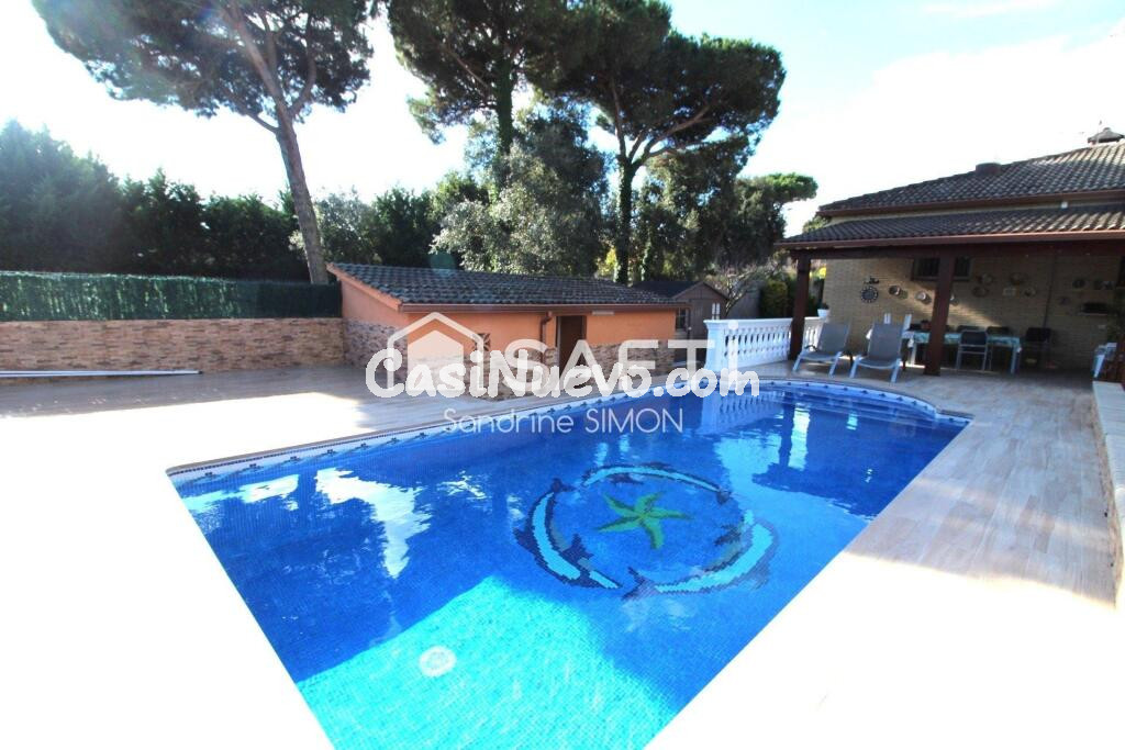 Encantadora casa con piscina en La Goba cerca del pueblo de Vidreres.
