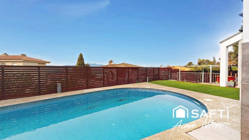 EXCLUSIVO CHALET - VISTAS PANORAMICAS CUIDAD GIRONA - VALL D - foto 2