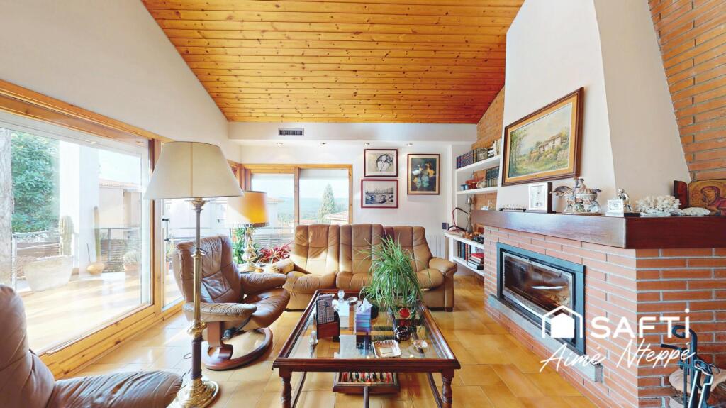 EXCLUSIVO CHALET - VISTAS PANORAMICAS CUIDAD GIRONA - VALL D - foto 3