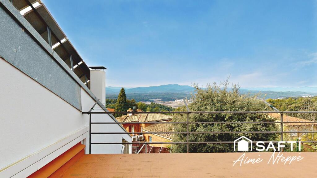 EXCLUSIVO CHALET - VISTAS PANORAMICAS CUIDAD GIRONA - VALL D - foto 7