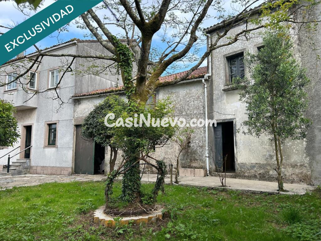 EXCLUSIVO CONJUNTO INMOBILIARIO PARA REFORMAR EN SANTIAGO DE COMPOSTELA, UN PROYECTO CON MUCHO POTENCIAL.