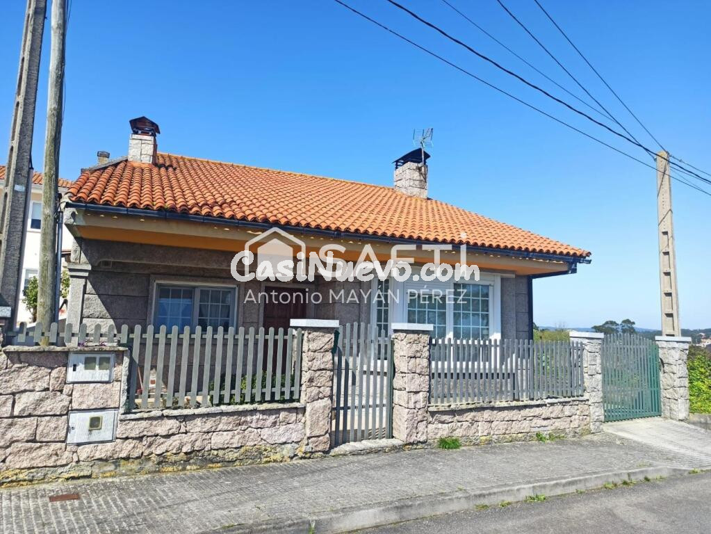 CASA-CHALET EN VENTA EN AGUIÑO - RIBEIRA