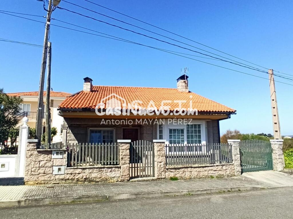 CASA-CHALET EN VENTA EN AGUIÑO - RIBEIRA
