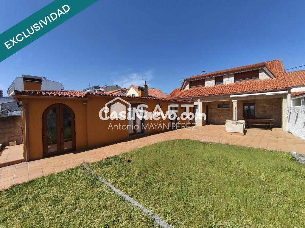 CASA EN VENTA EN PRIMERA LINEA DE PLAYA EN RIBEIRA