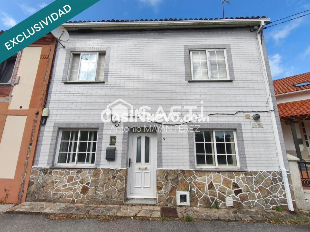 CASA EN VENTA EN A POBRA DO CARAMIÑAL