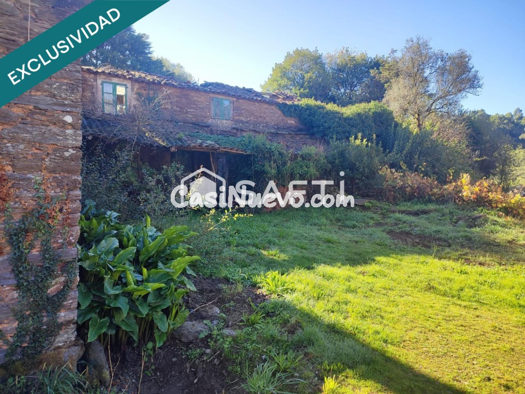 Casa de piedra para restaurar