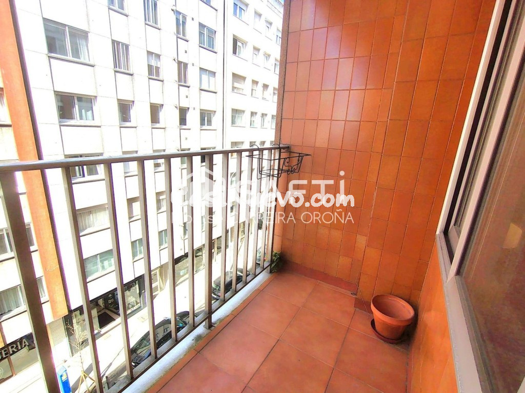 Vive en el Centro de Santiago de Compostela! Piso Amueblado de 3 habitaciones