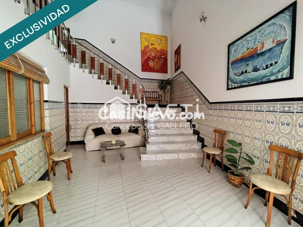 Tu nueva vida en una casa con historia y una ubicación inmejorable.”