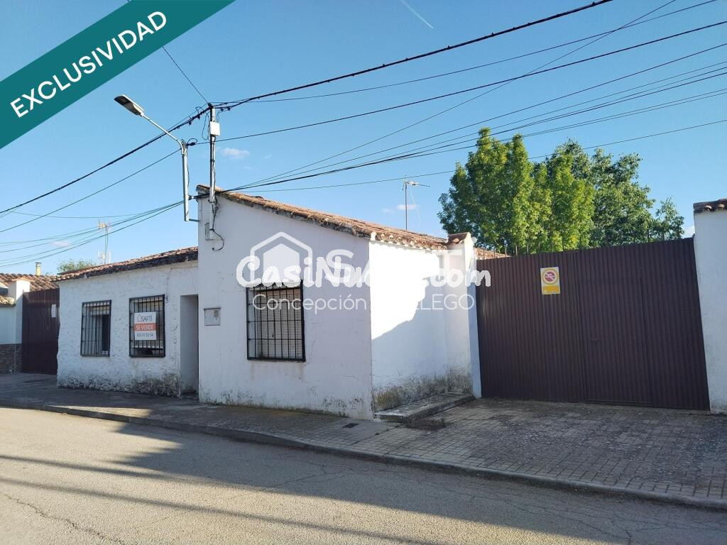 ME VENDEN EN CINCO CASAS (Ciudad Real)  Sin comisión al comprador.