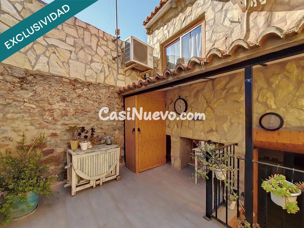 Singular vivienda con encanto a las faldas del Teatro Romano.