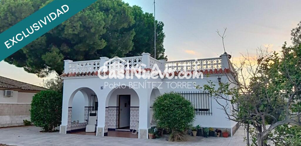 Chalet en parcela de 1200m2 de 15 km de Cádiz!