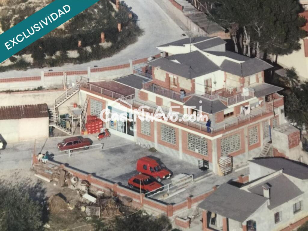 MAGNIFICA CASA IDEAL PARA DOS FAMILIAS EN MASQUEFA