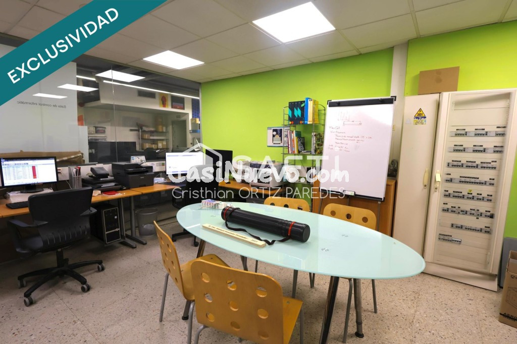 Local comercial con negocio consolidado centro de Barcelona