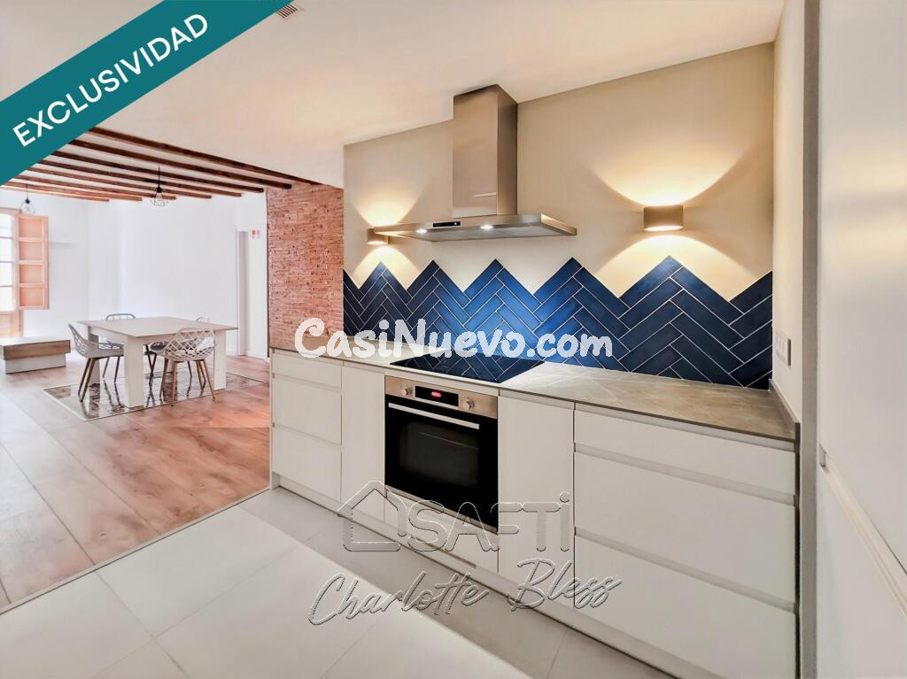 Piso completamente reformado (2021) en Calle Estruc, Gótico, Centro de Barcelona, con ascensor.