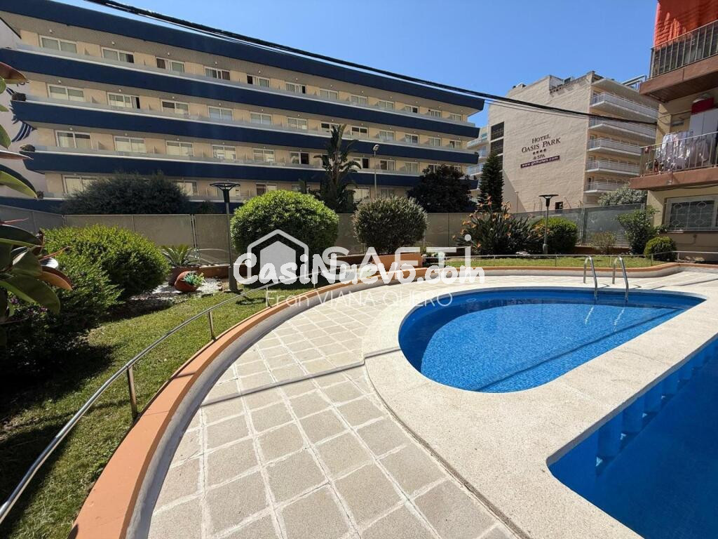 Tu hogar ideal en Lloret: confort, sol y estilo.