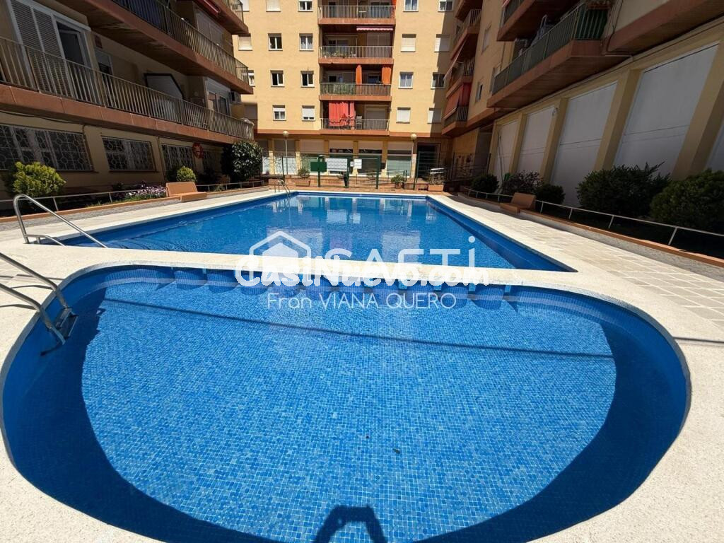 Tu hogar ideal en Lloret: confort, sol y estilo.