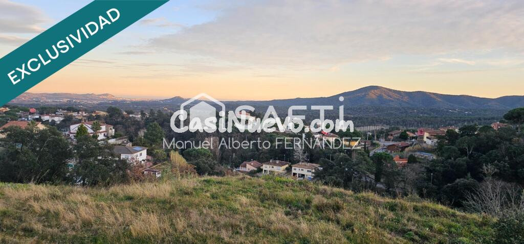 Más de 860 m² para construir tu sueño.