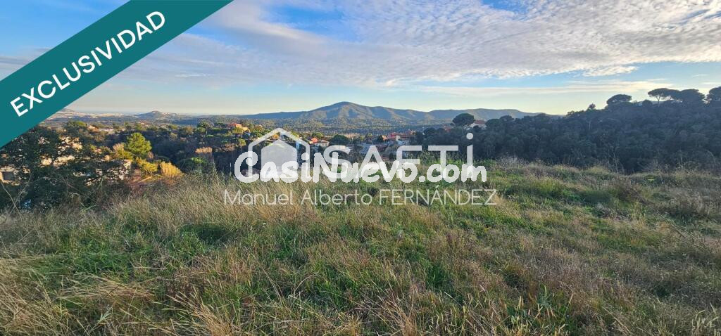 Más de 900 m² para construir tu sueño.