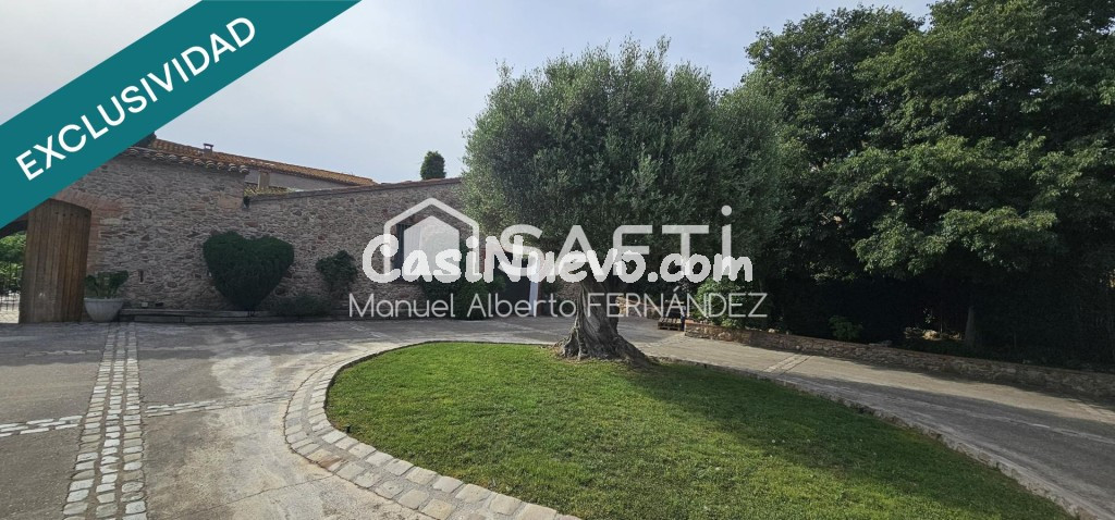 Majestuosa masía histórica