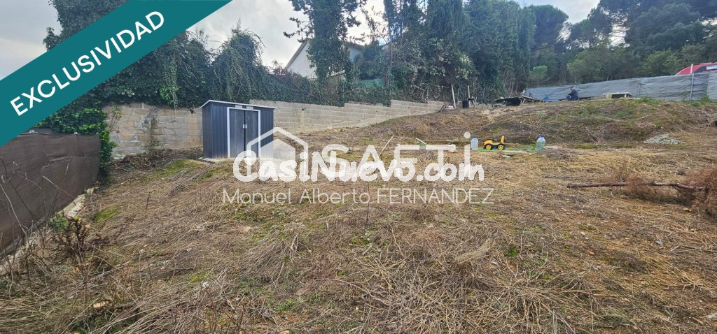 Terreno con vistas a la montaña en Lloret Residencial