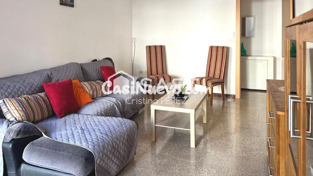 Piso en semicentro, zona del Mercado-Blanes