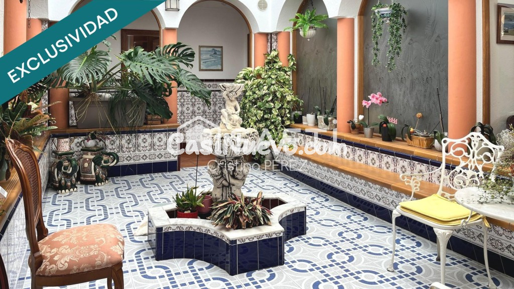 Casa aislada en Residencial Vistamar-Blanes