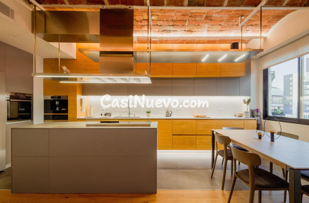 Exclusivo piso reformado en el Born