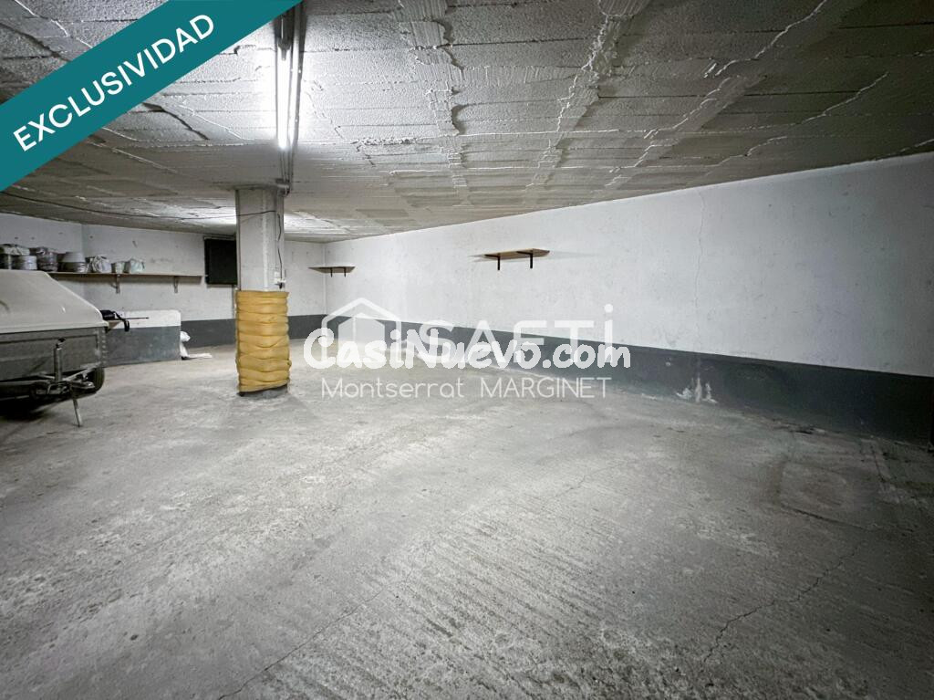Garaje en venta en Berga de 50m2.