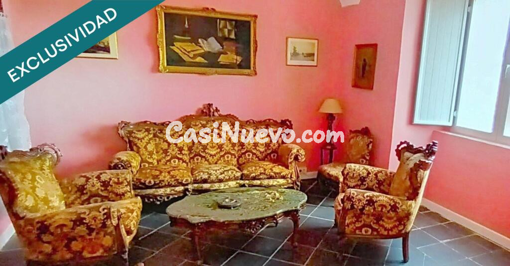 Espectacular Casa Señorial de Estilo Colonial – Una Joya Histórica en Cáceres.