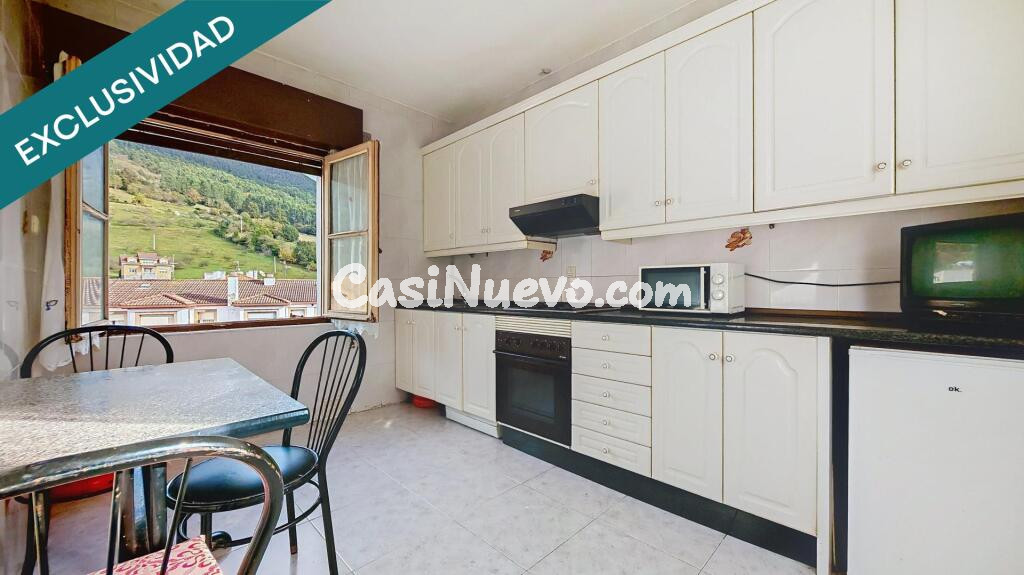 Tu Futuro en el Corazón de Salas: Despierta con Vistas a la Montaña y el Murmullo de un Río Mágico