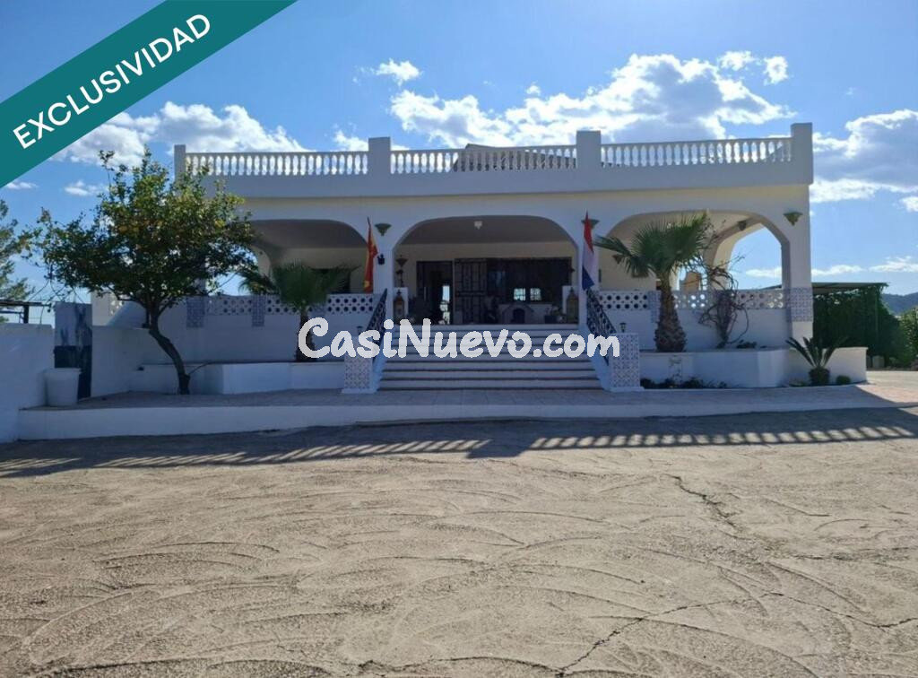 ESPECTACULAR VILLA DE LUJO EN GUADASSUAR