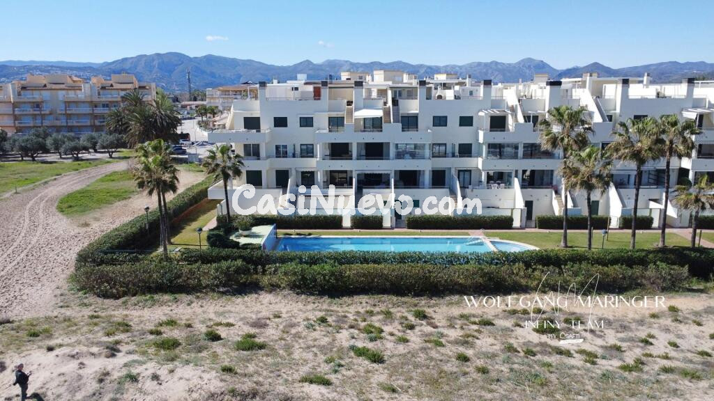 Exclusivo Dúplex de Lujo en Primera Línea de Playa – Oliva Nova, Costa Blanca