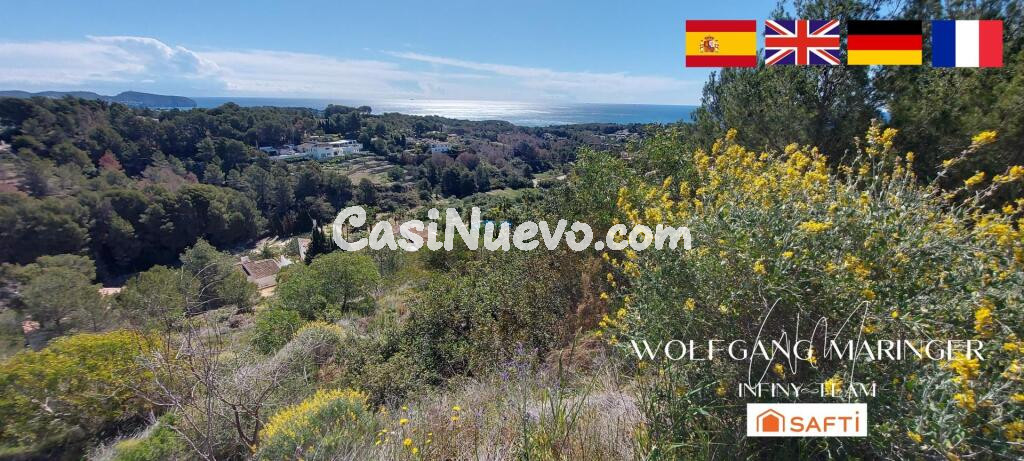 Vistas de Ensueño y Naturaleza Mediterránea: Dos Solares Urbanos en La Fustera, Benissa
