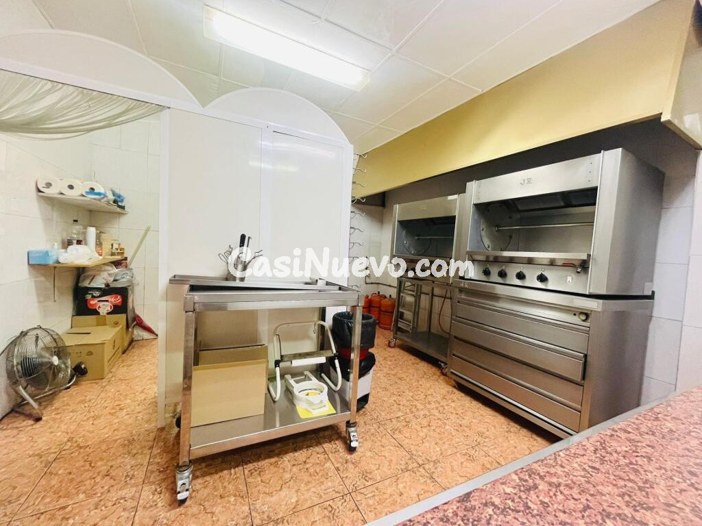 vivienda en primera planta y múltiples opciones en la planta baja.