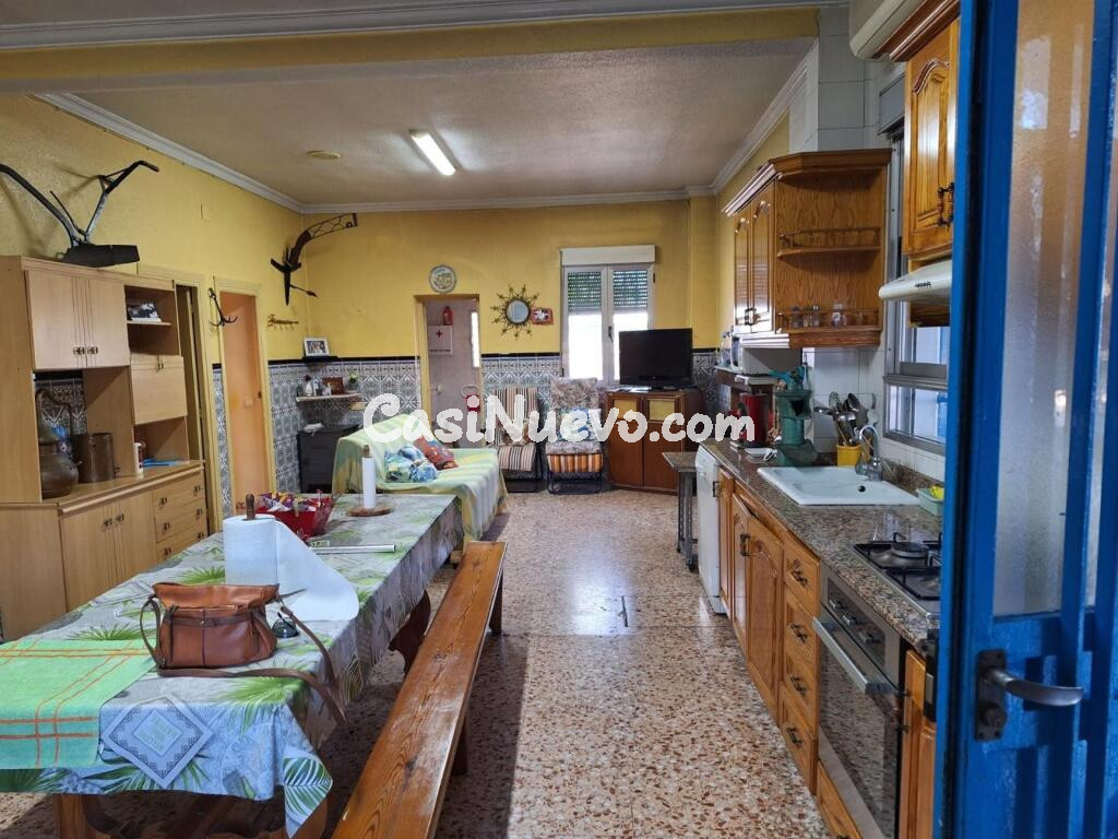 "Sueña en grande, vive en Villena. Tu hogar de ensueño en el campo